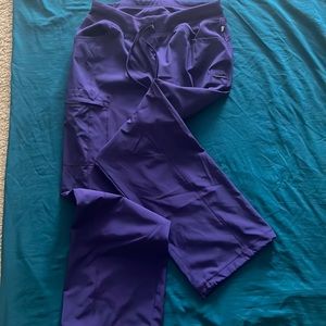 Grape purple scrub pants. Great condition!